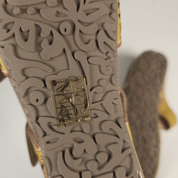 NIB L'ARTISTE Spikey Mary Jane Clogs Slip On Yellow Multi Floral EU 35 - US 5 - Picture 9 of 10